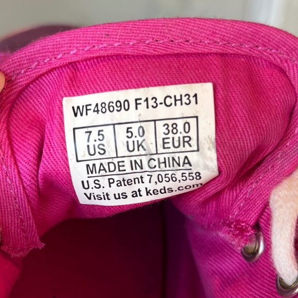 NWOT  Kate Spade Snapdragon Burgundy Apple Print Keds Lace-up - Picture 4 of 7